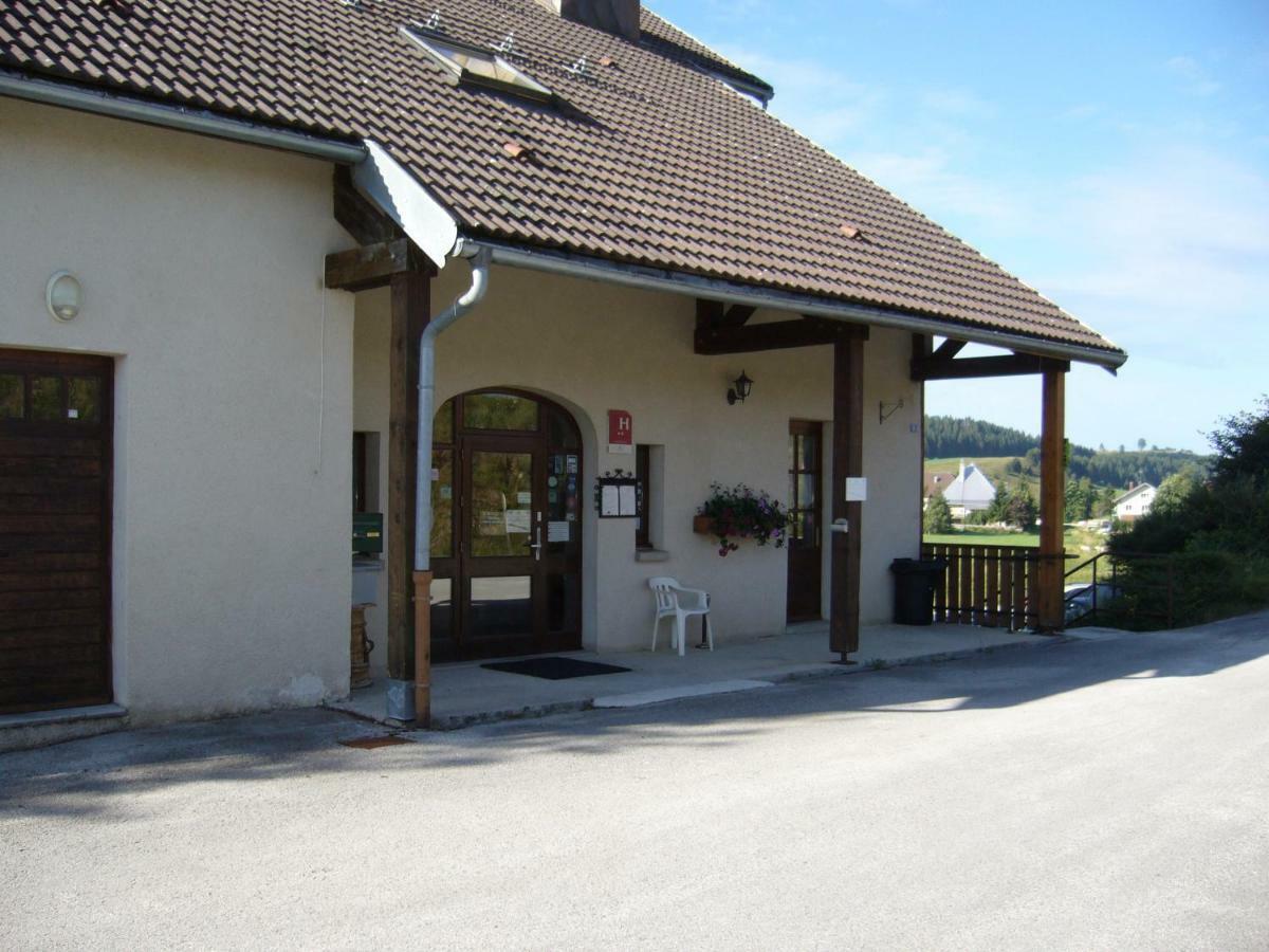 Hotel Auberge Du Grand Git La Chaux Neuve Exterior foto